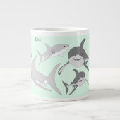 Levendige Ocean Sharks Groene Illustratie Grote Koffiekop (Voorkant)