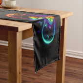 Levendige oneindigheid met een zwarte regenboogvli medium tafelloper (Voorbeeld)