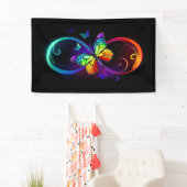 Levendige oneindigheid met een zwarte regenboogvli spandoek (Insitu)