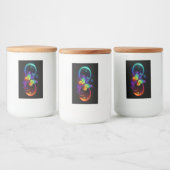 Levendige oneindigheid met een zwarte regenboogvli voedselcontainer etiket (Flessen)