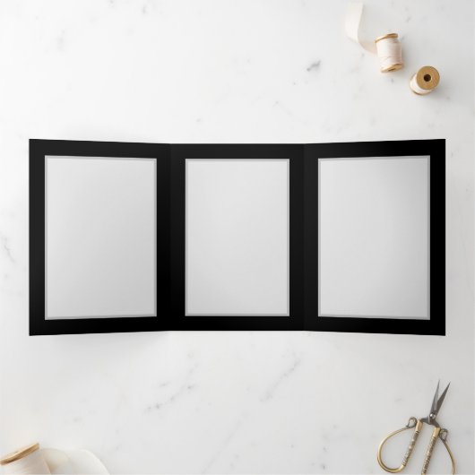 Levendige oneindigheid met regenboogvlinder op zwa drieluik uitnodiging (Binnen)