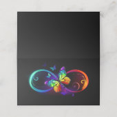 Levendige oneindigheid met regenboogvlinder op zwa plaatskaartje (Buitenkant ongevouwen)
