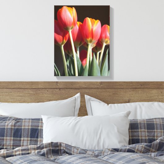 Levendige Oranje Tulpfoto Canvas Afdruk (Insitu (Slaapkamer))