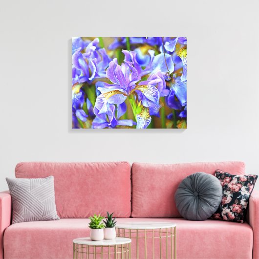 Levendige Paarse Irises in mei Canvas Afdruk (Insitu (Woonkamer))