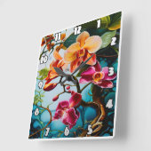 Levendige Paarse orchideeën tegen een kleurrijke a Vierkante Klok (Hoek)