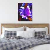Levendige Paarse Tiger Lily Art Wrapped Canvas (Insitu (Slaapkamer))