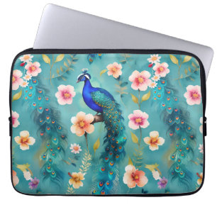 Levendige pauw met veren en weelderige bloemen laptop sleeve