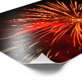 levendige rode vuurwerkvertoning tegen zwarte heme foto afdruk (Hoek)