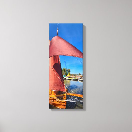 Levendige Rode Zeilen Zeilboot Nautische jachthave Canvas Afdruk (Voorkant)