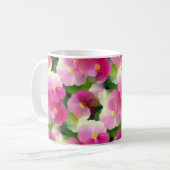 Levendige roze en witte impatiens Vloeiend Patroon Koffiemok (Voorkant links)