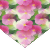 Levendige roze en witte impatiens Vloeiend Patroon Tafelkleed (Gekanteld)