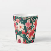 Levendige roze-rode en delicate witte bloemen latte mok (Voorkant)