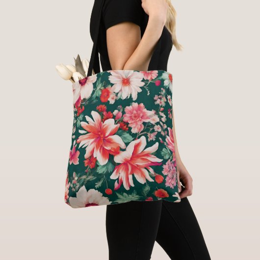 Levendige roze-rode en delicate witte bloemen tote bag (Dichtbij)
