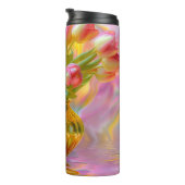 Levendige roze tulpen in gouden vaas thermosbeker (Geroteerd rechts)