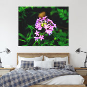 Levendige Roze Wilde Bloem Canvas Afdruk (Insitu (Slaapkamer))