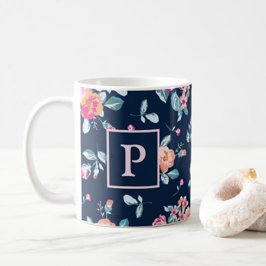 Levendige Rozen Bloemenpatroon Monogram Koffiemok (Met donut)