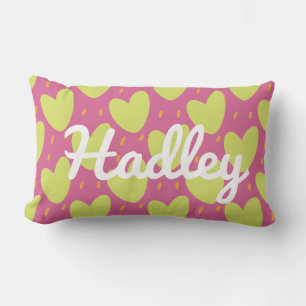 Levendige speelse harten, roze en groene naam kussen