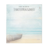 Levendige strand met Boat & Lighthouse Notitieblok (Voorkant)