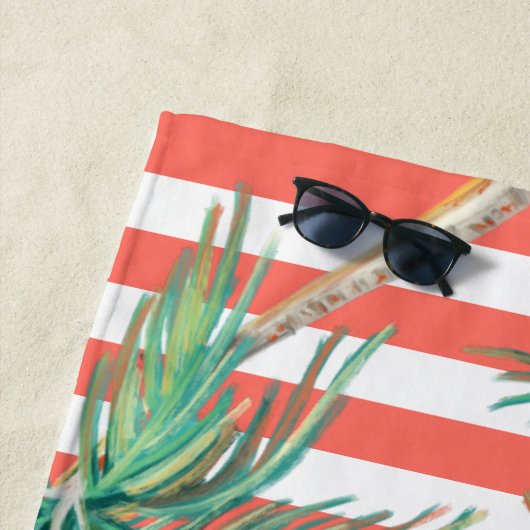 Levendige tropische palmbomen met levende liefdess strandlaken (In situ)