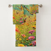 Levendige Wildflower Butterfly Joy Design Bad Handdoek (Insitu)