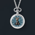 Levendige Yorkshire Terrier Splash Art Horloge<br><div class="desc">Dit in het oog springende ontwerp toont een charmante Yorkshire Terrier tegen gewaagde spatten van kleur, die de speelse geest van dit geliefde ras vastlegt. Ideaal voor hondenliefhebbers, vooral Yorkie-liefhebbers, die een modern en levendig statement willen. Ideaal voor kleding, interieur en accessoires om de lieve en stijlvolle natuur van een...</div>