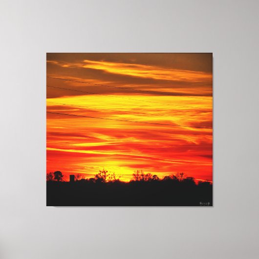 Levendige Zonsondergang Boven Bomen Canvas Afdruk (Voorkant)