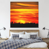 Levendige Zonsondergang Boven Bomen Canvas Afdruk (Insitu (Slaapkamer))