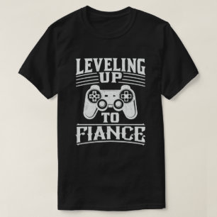 Levensvatten tot de financiering van pas opgenomen t-shirt