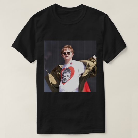 Lewis Capaldi met Noel T-shirt (Design voorkant)