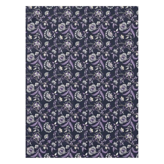 Lewis Day's "Oma" Antiek Bloemen Tafelkleed (Voorkant)