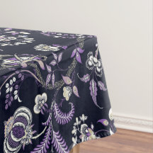 Lewis Day's "Oma" Antiek Bloemen Tafelkleed