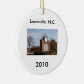 Lewisville, N.C. Keramisch Ornament (Rechts)