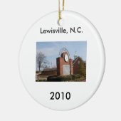 Lewisville, N.C. Keramisch Ornament (Links)