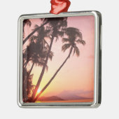 Lewolin Village, Illi Api Island, Selat Boleng Metalen Ornament (Links)