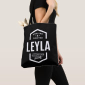 Leyla Gepersonaliseerde naam Birthday Tote Bag (Dichtbij)