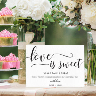Leyton Modern Minimal Love Is Sweet Favor Bord Poster