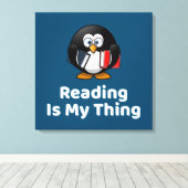 Lezen is mijn ding Pinguïn Grappig Lezen Canvas Afdruk (Insitu (Houten vloer))