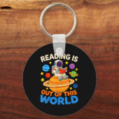 Lezen is uit de wereld astronaut lezen sleutelhanger (Voorkant)