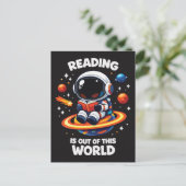 Lezen is uit deze wereld briefkaart (Staand voorkant)