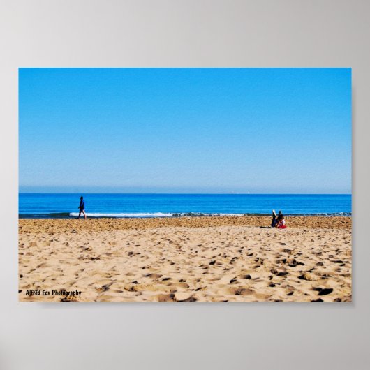Lezen op het zandstrand poster (Voorkant)