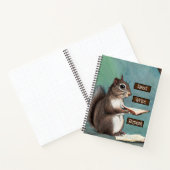 Lezen, schrijven, herhalen Eekhoorn Lezen van een  Notitieboek (Binnen)