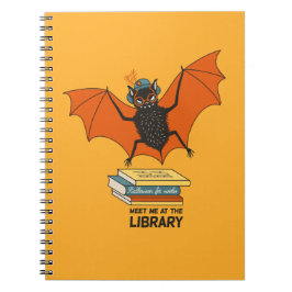 Lezende vleermuis | Whimische bibliothecaris met b Notitieboek