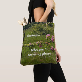 Lezers boeken tas, mooi landschap tote bag
