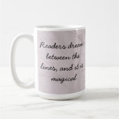 Lezers dromen tussen de regels... koffiemok (Links)