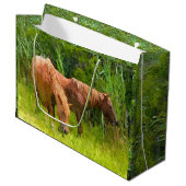 LG GIft Bag Assateague Ponies Groot Cadeauzakje (Voorkant Gekanteld)