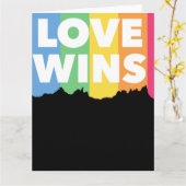 LGBT+pride. De liefde wint. Queer. Kaart (Gele Bloem)