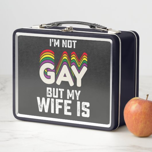 LGBT Pride ik ben geen homo maar mijn vrouw is (In situ)