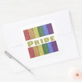  LGBT-vlag met zwarte tekst Pride Vierkante Sticker (Envelop)