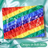 LGBTQ dansende skeleton regenboogvlag queer party Briefkaart
