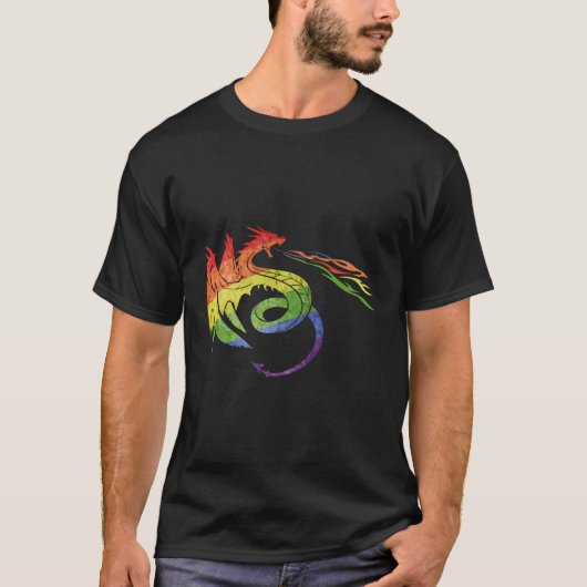 LGBTQ Dragon met Rainbow Flame Pride Gift T-shirt (Voorkant)